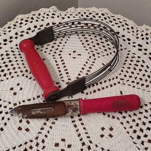 Vintage MCM Kitchen Utensils Red Handle Pastry Blender Dough Cutter & Peeler